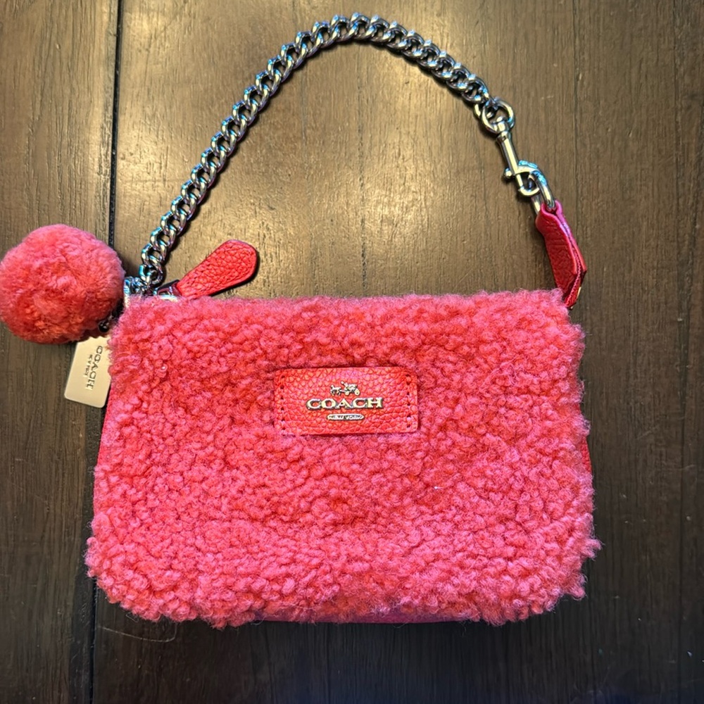 Coach Sherling Nolita 15 Wristlet in orange